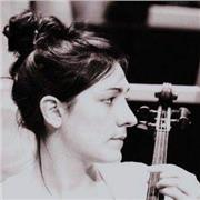 Diplômée du CNSMD de Lyon et professeur, je vous propose des cours de violon adaptés à votre projet musical !